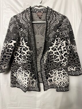 Chico's Black and White Knit Cardigan size 2 (Large)